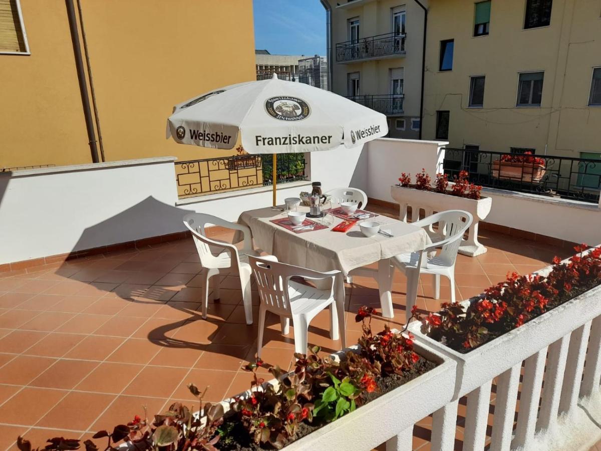 Casa El Paso Apartment Padenghe sul Garda Bagian luar foto
